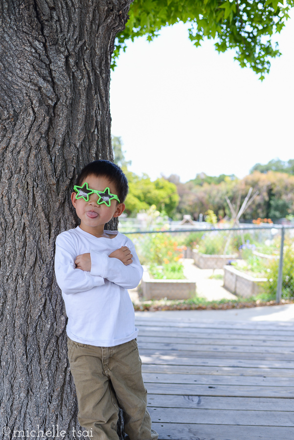 She gave each of the kids these star-shaped sunglasses along with a handwritten card that said, "Your future's so bright, you gotta wear shades."